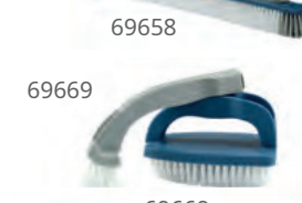 Wall brush with fixed handle